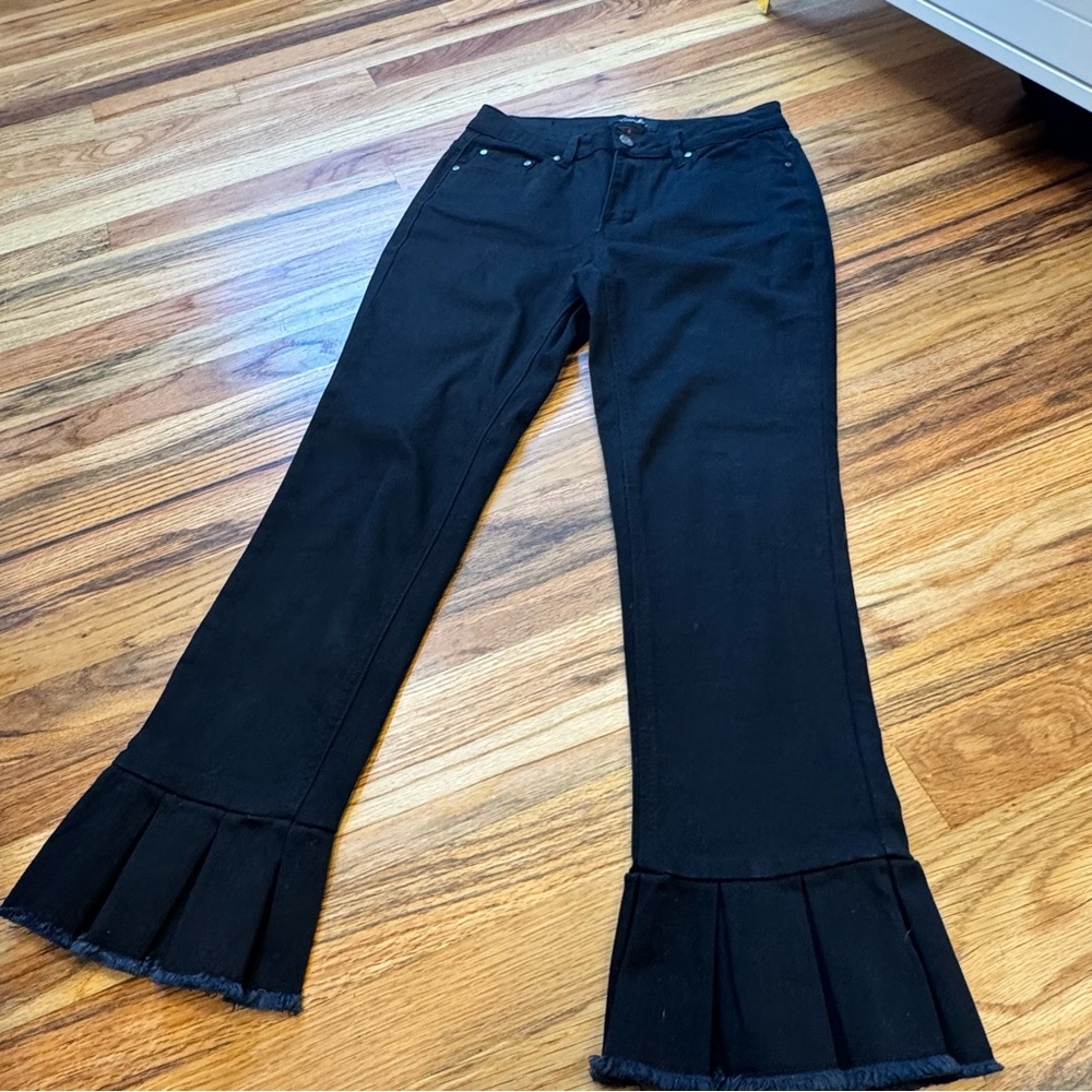 Y2K Earl Black Flared Flounce Raw Hem Women’s Jeans Size 6